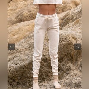 MATE the Label OrganicTerry Classic Jogger Medium NWT in Bone color